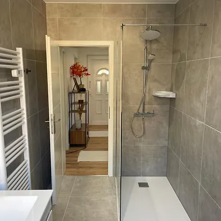 Cosy Aux 3 Frontieres Apartamento *